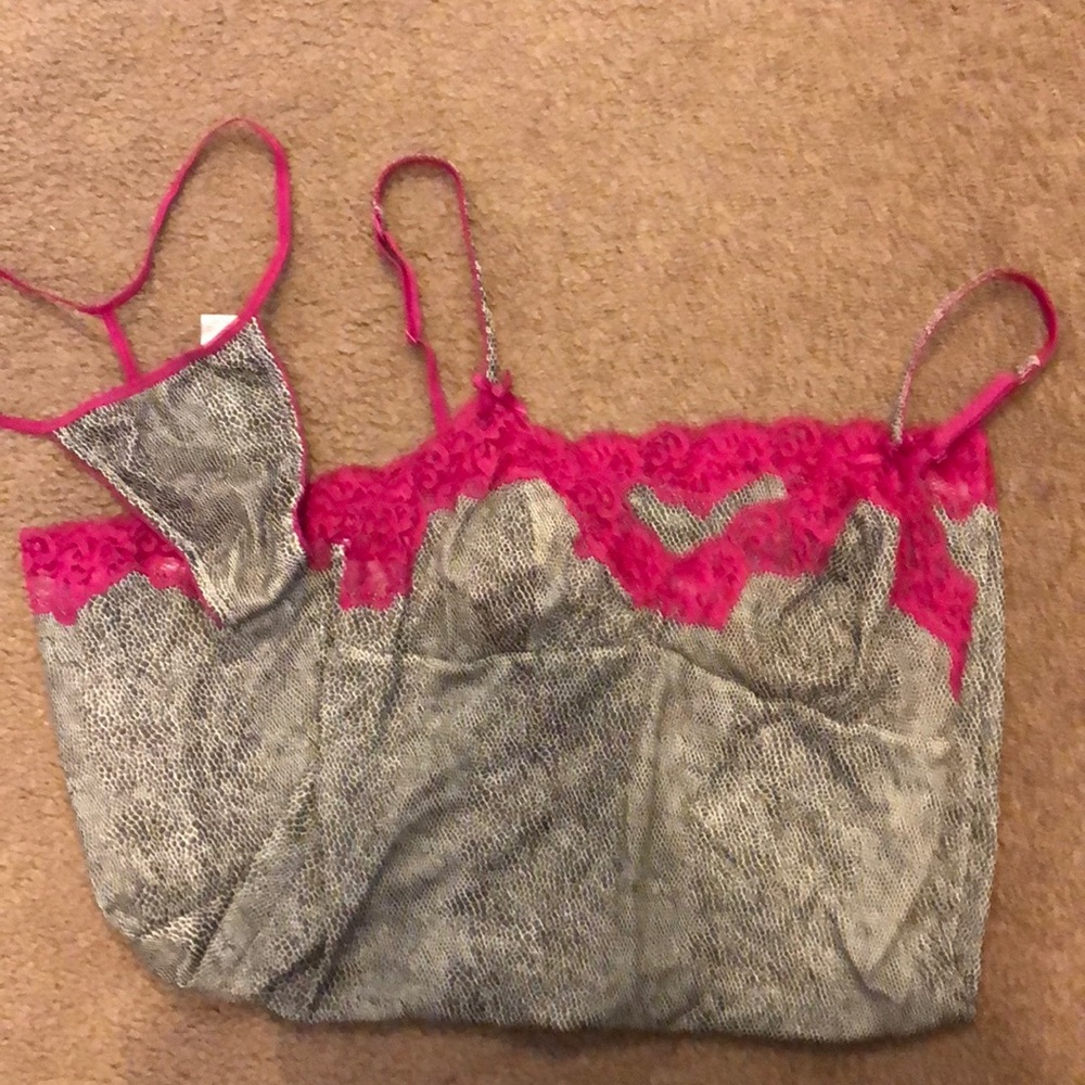 Nighty/Lingerie